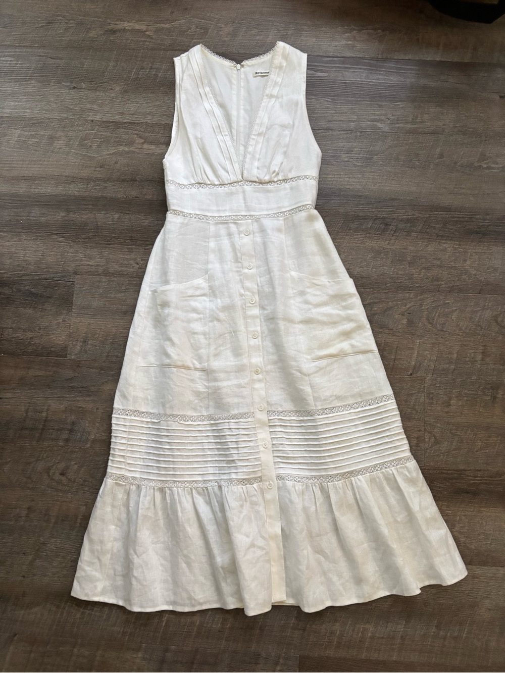 Women's White Sleeveless Button-Front Midi Dress